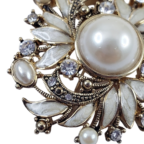 Vintage Monet Brooch Faux Pearls Cream Enamel Rhinestones Burst  A0242 -Q6 - Picture 11 of 12